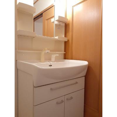 バランス　リブラ 201【管理NO：1-013310201-02010】 ★家具家電は申し込み後に搬入します★ ★2026年11月中旬入居可能★の物件画像
