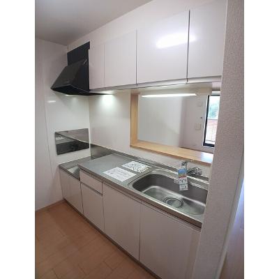 クリスタル・コート 203【管理NO：1-016796101-02030】 ★家具家電は申し込み後に搬入します★ ★2026年11月上旬入居可能★の物件画像