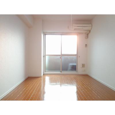 プラシード 105【管理NO：1-013826501-01040】 ★家具家電は申し込み後に搬入します★ ★2026年11月中旬入居可能★の物件画像