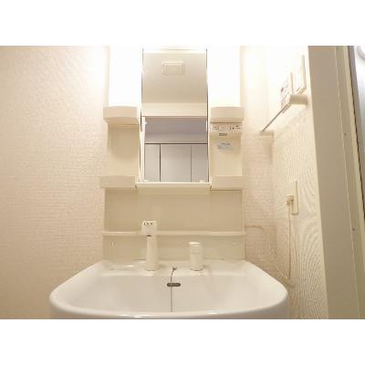 プラシード 105【管理NO：1-013826501-01040】 ★家具家電は申し込み後に搬入します★ ★2026年11月中旬入居可能★の物件画像
