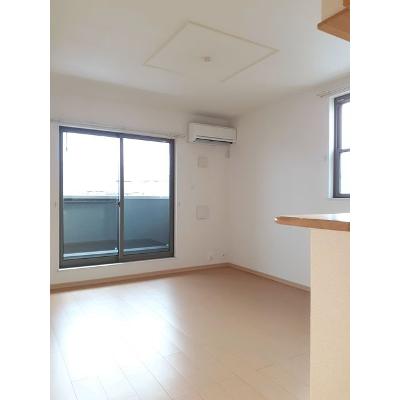 エセレンテ 201【管理NO：1-017022301-02010】 ★家具家電は申し込み後に搬入します★ ★2026年11月中旬入居可能★の物件画像