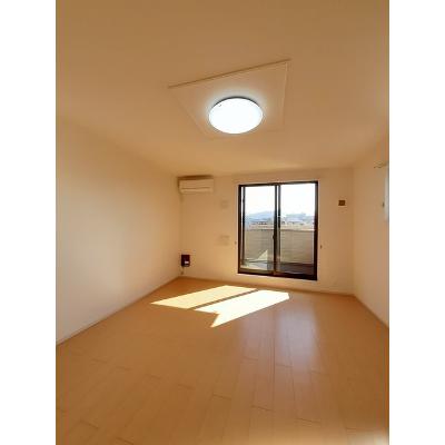 ユニベールＢ 106【管理NO：1-019022202-01060】 ★家具家電は申し込み後に搬入します★ ★2026年10月下旬入居可能★の物件画像