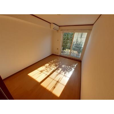 グラシュ・プレーヌⅠ 102【管理NO：1-011544201-01020】 ★家具家電は申し込み後に搬入します★ ★2027年04月中旬入居可能★の物件画像