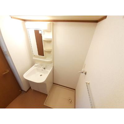 グラシュ・プレーヌⅠ 102【管理NO：1-011544201-01020】 ★家具家電は申し込み後に搬入します★ ★2027年04月中旬入居可能★の物件画像