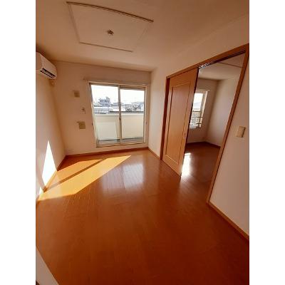 アヴェニ－ル千里 202【管理NO：1-014503901-02020】 ★家具家電は申し込み後に搬入します★ ★2026年11月中旬入居可能★の物件画像