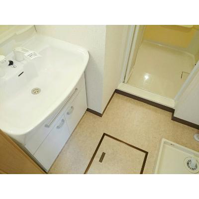 メゾンドソレイユ 102【管理NO：1-015096901-01020】 ★家具家電は申し込み後に搬入します★ ★2026年11月中旬入居可能★の物件画像