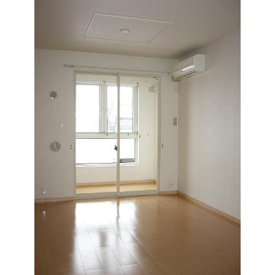 チェリーメゾン高田 201【管理NO：1-016079501-02010】 ★家具家電は申し込み後に搬入します★ ★2026年11月中旬入居可能★の物件画像