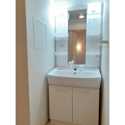 クリスマスローズＤ 202【管理NO：1-016213401-02020】 ★家具家電は申し込み後に搬入します★ ★2026年11月中旬入居可能★の物件画像