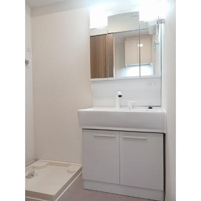 カルム 103【管理NO：1-027363701-01030】 ★家具家電は申し込み後に搬入します★の物件画像