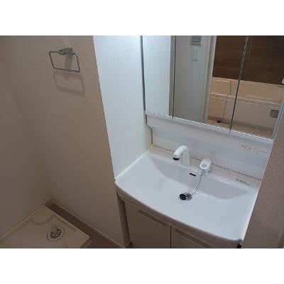 ロイヤルオークⅢ 201【管理NO：1-028104001-02010】 ★家具家電は申し込み後に搬入します★ ★2026年12月中旬入居可能★の物件画像