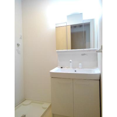 エクラⅩⅦ 101【管理NO：1-023761401-01010】 ★家具家電は申し込み後に搬入します★ ★2026年10月下旬入居可能★の物件画像