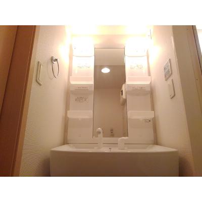 ブリアンコリーヌＣ 205【管理NO：1-016312001-02050】 ★家具家電は申し込み後に搬入します★の物件画像