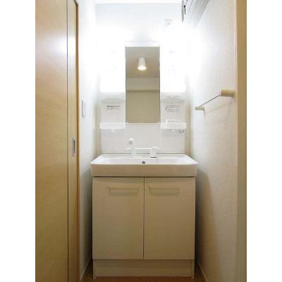 インプレス 203【管理NO：1-020231801-02030】 ★家具家電は申し込み後に搬入します★ ★2026年11月下旬入居可能★の物件画像