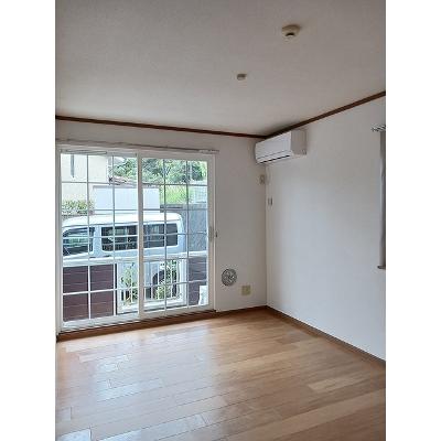 サンパティークⅡ 101【管理NO：1-010035901-01010】 ★家具家電は申し込み後に搬入します★の物件画像