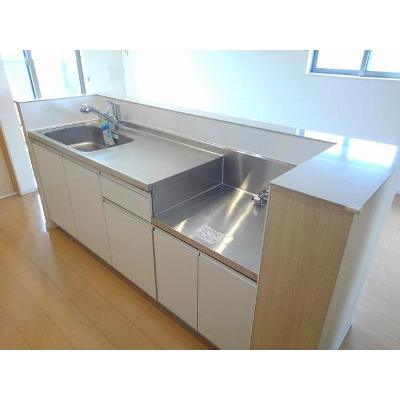 サンヒルズ小本 201【管理NO：1-019537801-02010】 ★家具家電は申し込み後に搬入します★ ★2026年11月中旬入居可能★の物件画像
