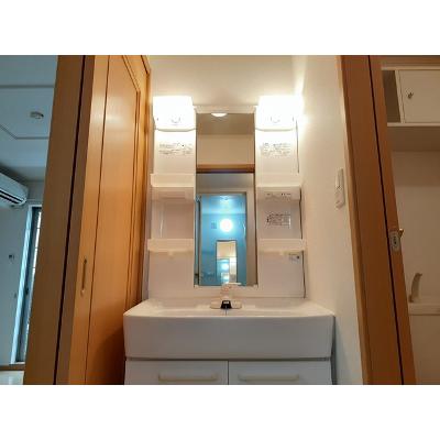 エストウーノ 102【管理NO：1-015427501-01020】 ★家具家電は申し込み後に搬入します★ ★2026年11月中旬入居可能★の物件画像