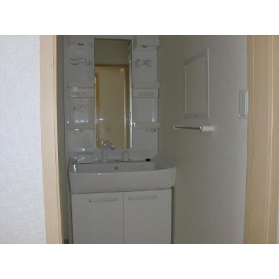 カーサ・イリーデＡ 203【管理NO：1-015763101-02030】 ★家具家電は申し込み後に搬入します★ ★2026年11月中旬入居可能★の物件画像