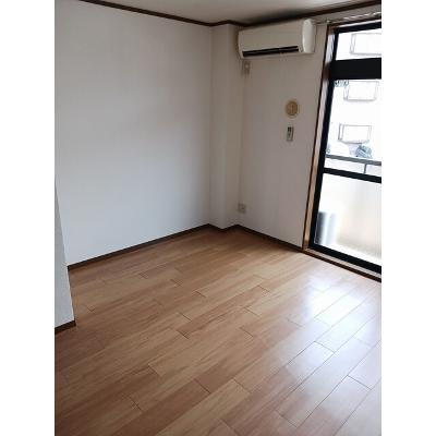 グランド－ル１０ 201【管理NO：1-011619901-02010】 ★家具家電は申し込み後に搬入します★ ★2026年10月下旬入居可能★の物件画像