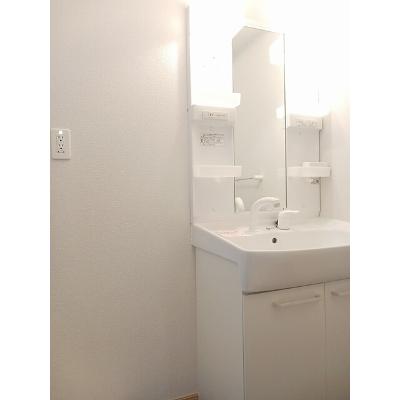 ＦｏｕｒｓｅａｓｏｎｓⅠ 102【管理NO：1-016719001-01020】 ★家具家電は申し込み後に搬入します★ ★2026年11月中旬入居可能★の物件画像
