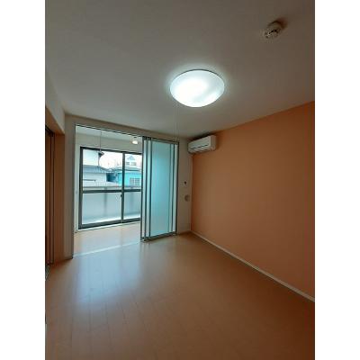 エルフローレ 104【管理NO：1-019664201-01040】 ★家具家電は申し込み後に搬入します★ ★2026年11月中旬入居可能★の物件画像