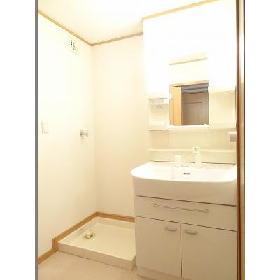 コスモス 201【管理NO：1-013328901-02010】 ★家具家電は申し込み後に搬入します★ ★2026年11月中旬入居可能★の物件画像