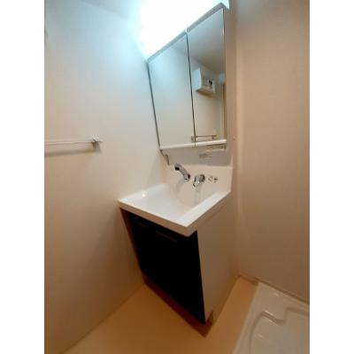 イーストブルー六番館 204【管理NO：1-022548101-02040】 ★家具家電は申し込み後に搬入します★ ★2026年11月中旬入居可能★の物件画像
