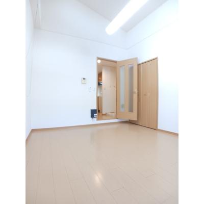 セレブパレス 202【管理NO：1-015112301-02020】 ★家具家電は申し込み後に搬入します★の物件画像