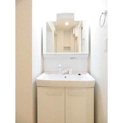 メイクロードⅢ 101【管理NO：1-024302101-01010】 ★家具家電は申し込み後に搬入します★ ★2026年11月中旬入居可能★の物件画像