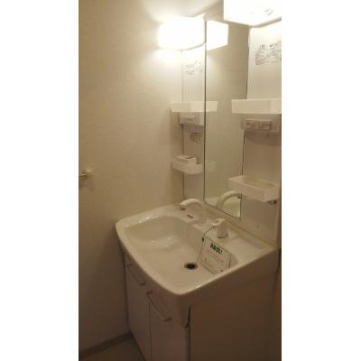 Ｉｒｉｓｈ 105【管理NO：1-016461301-01040】 ★家具家電は申し込み後に搬入します★ ★2026年10月下旬入居可能★の物件画像