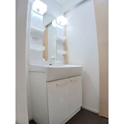ベル　アルブル 102【管理NO：1-018245401-01020】 ★家具家電は申し込み後に搬入します★の物件画像