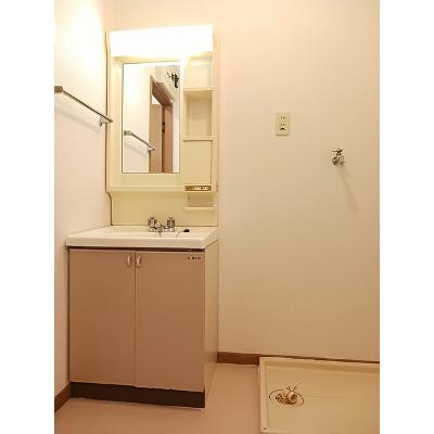 サンハイムα 102【管理NO：1-005168201-01020】 ★家具家電は申し込み後に搬入します★の物件画像