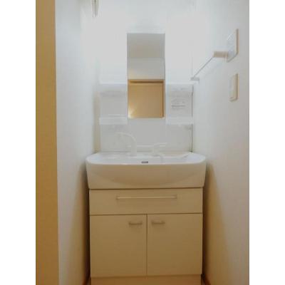 エトワール 202【管理NO：1-014610001-02020】 ★家具家電は申し込み後に搬入します★ ★2027年01月中旬入居可能★の物件画像