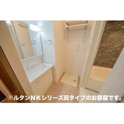 ピノ　マリ－ナ 105【管理NO：1-028754001-01040】 ★家具家電は申し込み後に搬入します★ ★2027年02月上旬入居可能★の物件画像