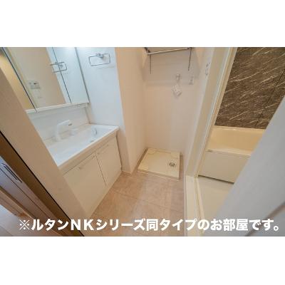ピノ　マリ－ナ 103【管理NO：1-028754001-01030】 ★家具家電は申し込み後に搬入します★ ★2027年02月上旬入居可能★の物件画像