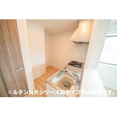 ピノ　マリ－ナ 101【管理NO：1-028754001-01010】 ★家具家電は申し込み後に搬入します★ ★2027年02月上旬入居可能★の物件画像