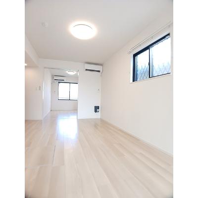 ベル 105【管理NO：1-027615401-01040】 ★家具家電は申し込み後に搬入します★の物件画像