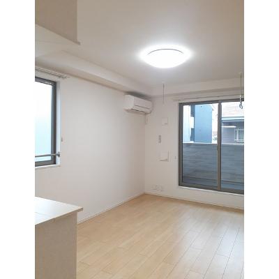 雅 201【管理NO：1-023430201-02010】 ★家具家電は申し込み後に搬入します★ ★2026年10月中旬入居可能★の物件画像