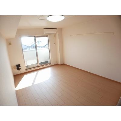 ＷＥＳＴ 304【管理NO：1-013571701-03040】 ★家具家電は申し込み後に搬入します★ ★2026年11月中旬入居可能★の物件画像