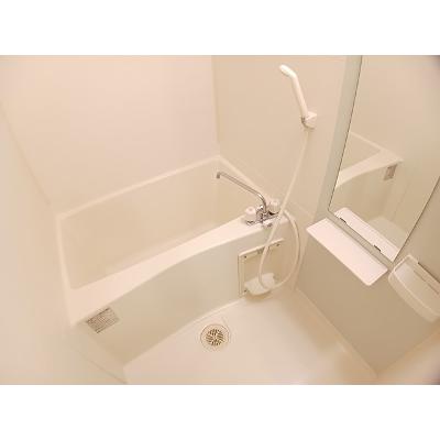 ＷＥＳＴ 304【管理NO：1-013571701-03040】 ★家具家電は申し込み後に搬入します★ ★2026年11月中旬入居可能★の物件画像
