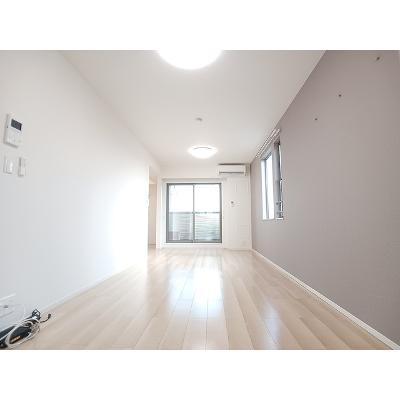 フィオーレ 304【管理NO：1-025588301-03040】 ★家具家電は申し込み後に搬入します★の物件画像