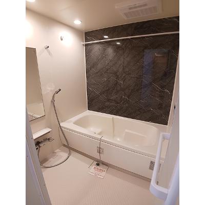 フィオーレ 304【管理NO：1-025588301-03040】 ★家具家電は申し込み後に搬入します★の物件画像