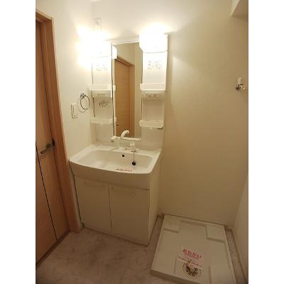 Ｎｅｏ　Ｃｉｔｙ庭瀬 203【管理NO：1-018290501-02030】 ★家具家電は申し込み後に搬入します★の物件画像