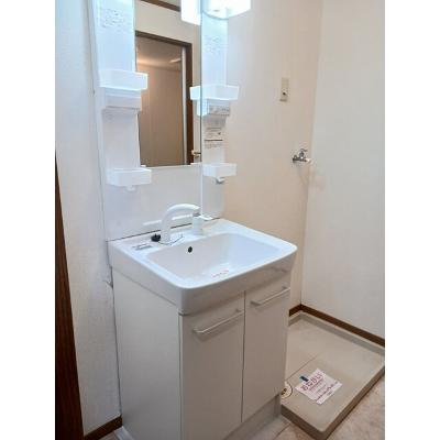 ラーカイラム 104【管理NO：1-010285901-01040】 ★家具家電は申し込み後に搬入します★ ★2026年11月中旬入居可能★の物件画像