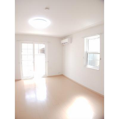 ウインティ 103【管理NO：1-016285701-01030】 ★家具家電は申し込み後に搬入します★ ★2026年11月中旬入居可能★の物件画像