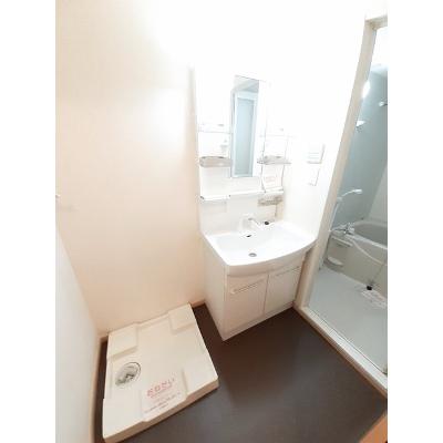 ルッコラⅠ 102【管理NO：1-019396001-01020】 ★家具家電は申し込み後に搬入します★ ★2026年11月中旬入居可能★の物件画像