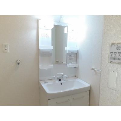 スカイツリー　Ⅲ 102【管理NO：1-020110701-01020】 ★家具家電は申し込み後に搬入します★ ★2026年11月下旬入居可能★の物件画像