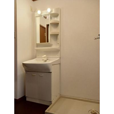 リファインドヴィラⅠ 102【管理NO：1-010281901-01020】 ★家具家電は申し込み後に搬入します★ ★2026年11月中旬入居可能★の物件画像