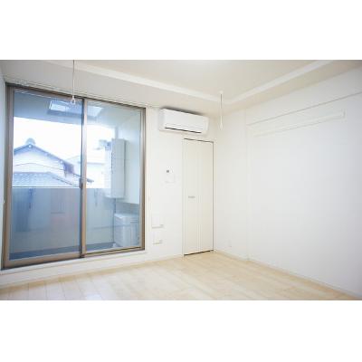 フルーヴ 202【管理NO：1-023591501-02020】 ★家具家電は申し込み後に搬入します★の物件画像