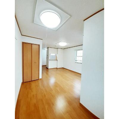 ユリエール 201【管理NO：1-013372401-02010】 ★家具家電は申し込み後に搬入します★ ★2026年11月中旬入居可能★の物件画像