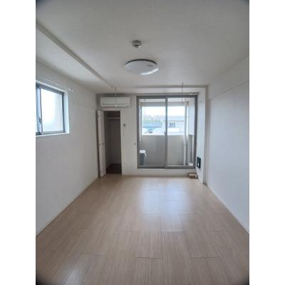 ラフレシール 401【管理NO：1-021304901-04010】 ★家具家電は申し込み後に搬入します★の物件画像